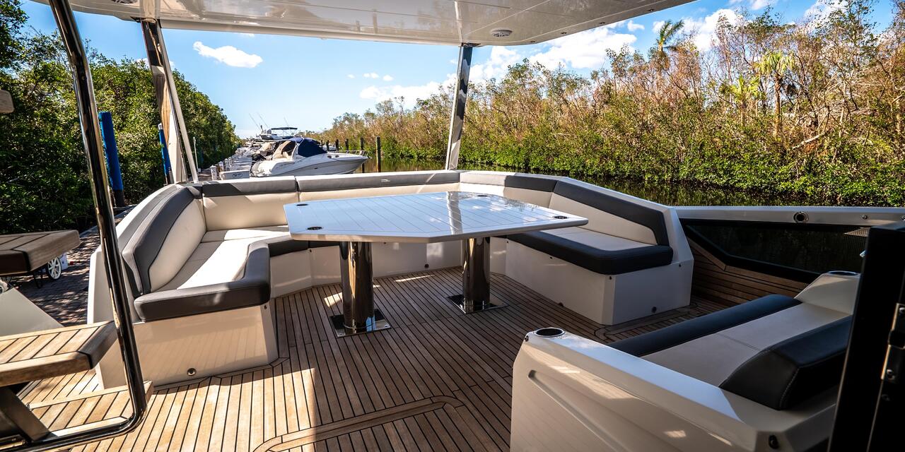 Galeon 640 Fly