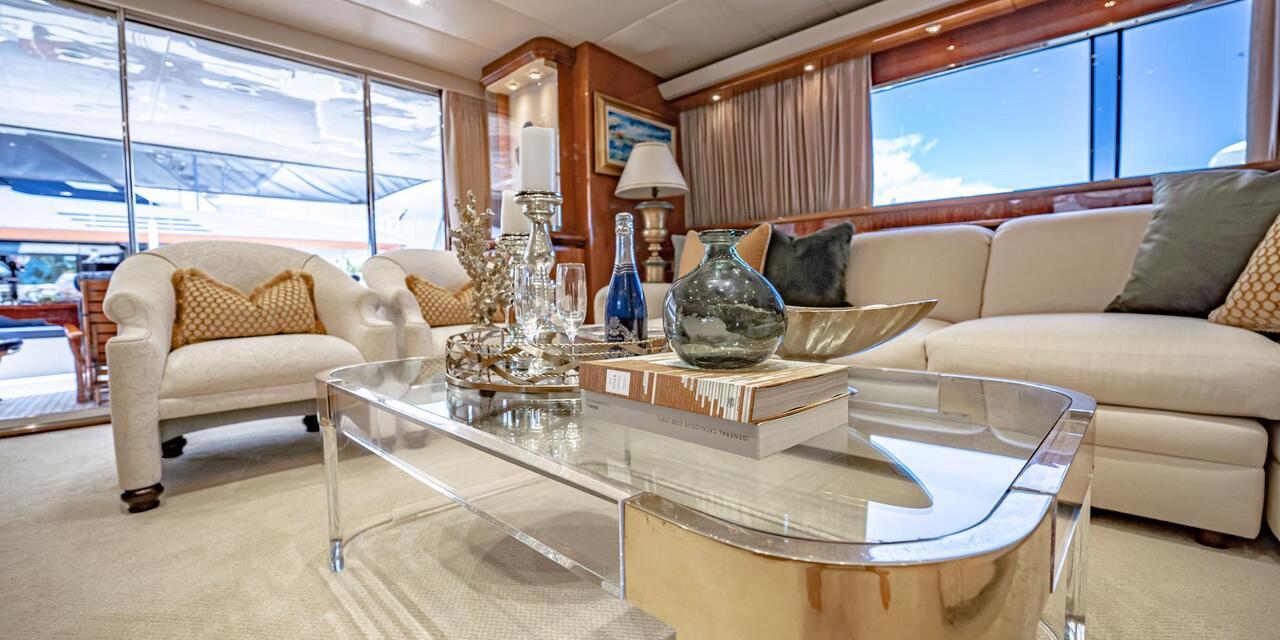 Benetti Custom 118