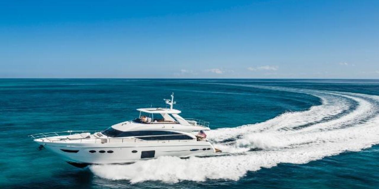 Princess Flybridge 82 Motor Yacht