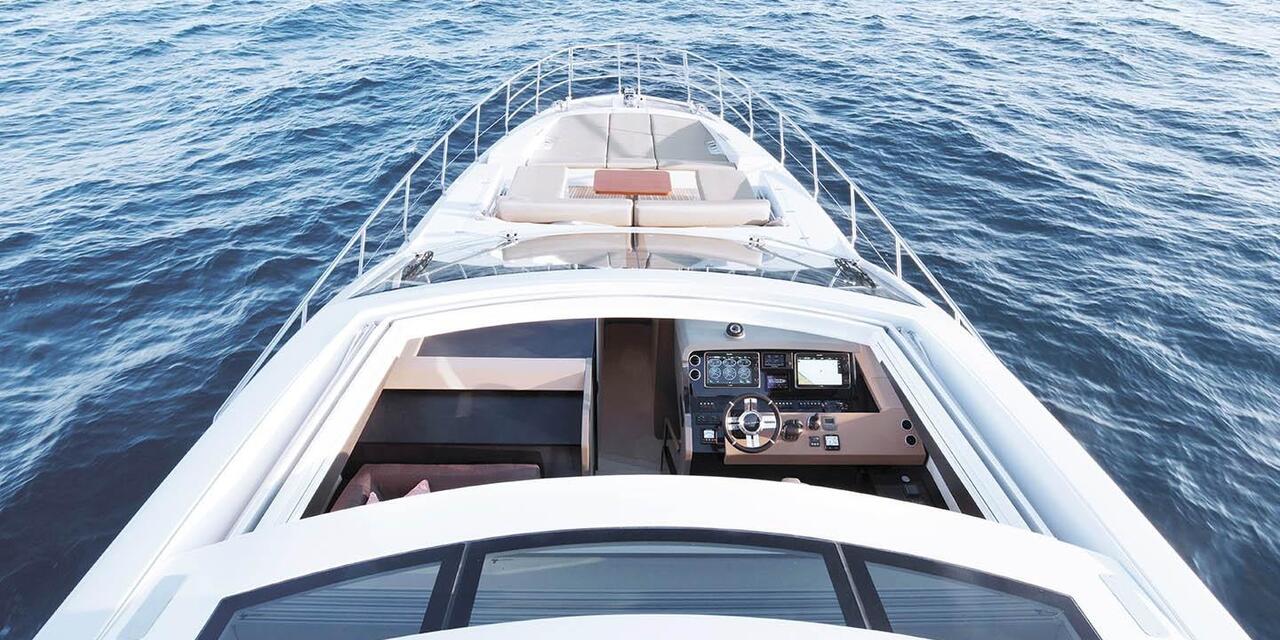 Azimut 77S