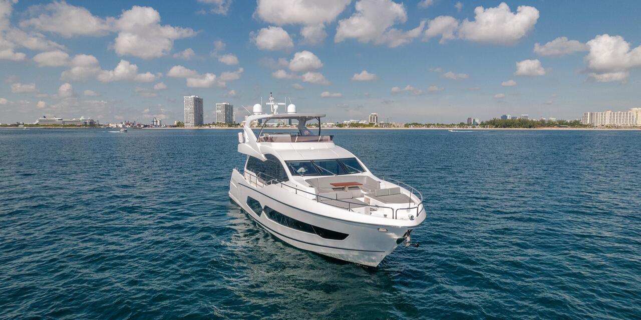 Sunseeker 76 Yacht