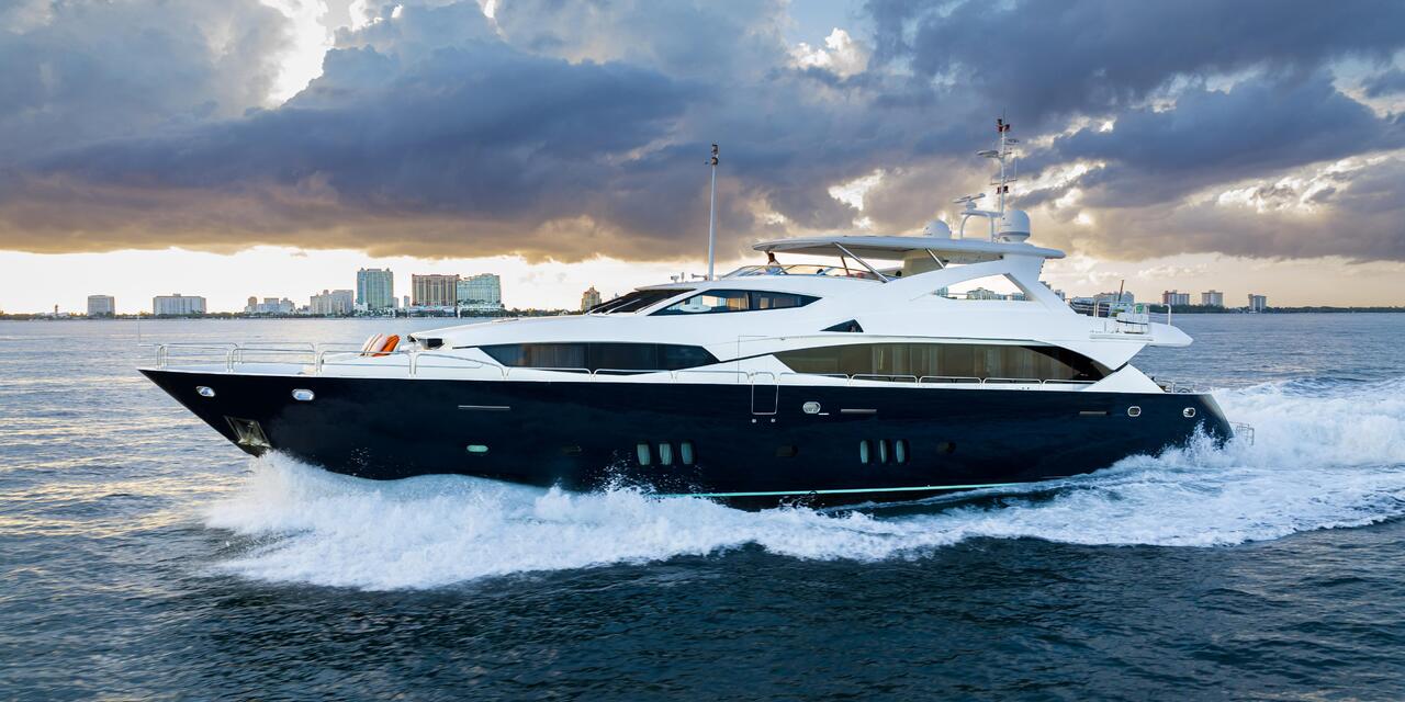 Sunseeker 34M Yacht