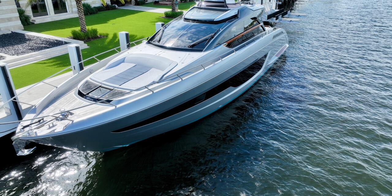 Riva 66' Ribelle