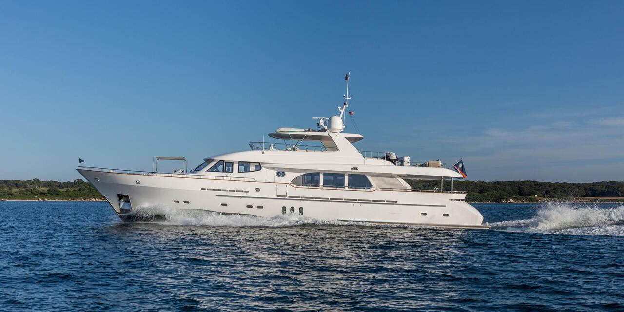 Moonen 98 M/Y