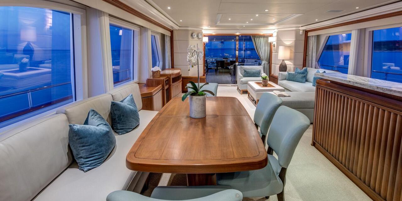 Moonen 98 M/Y