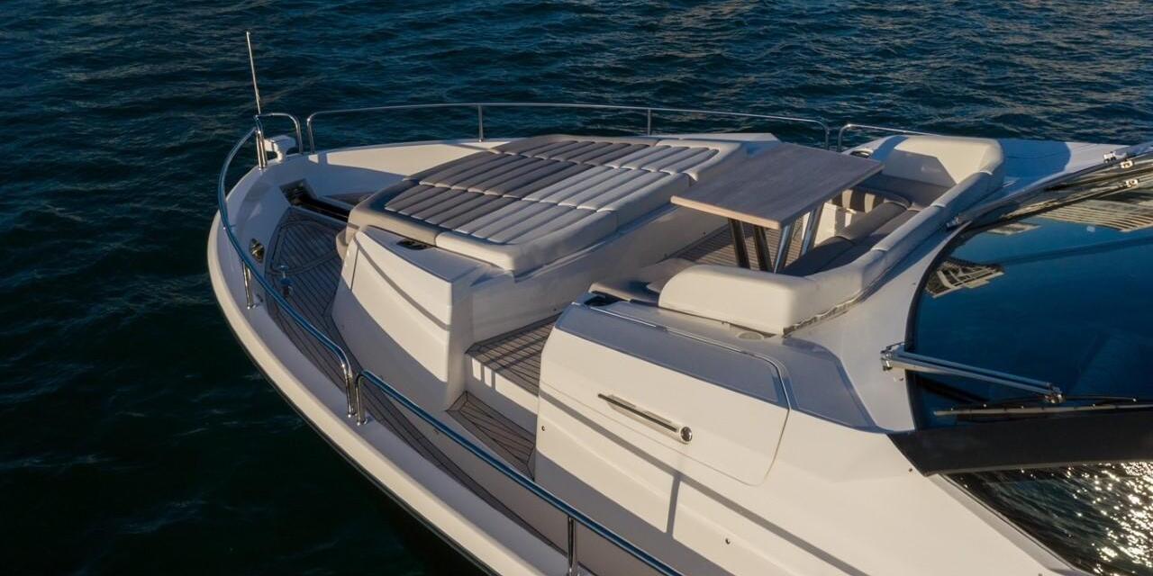 Sunseeker 86 Yacht