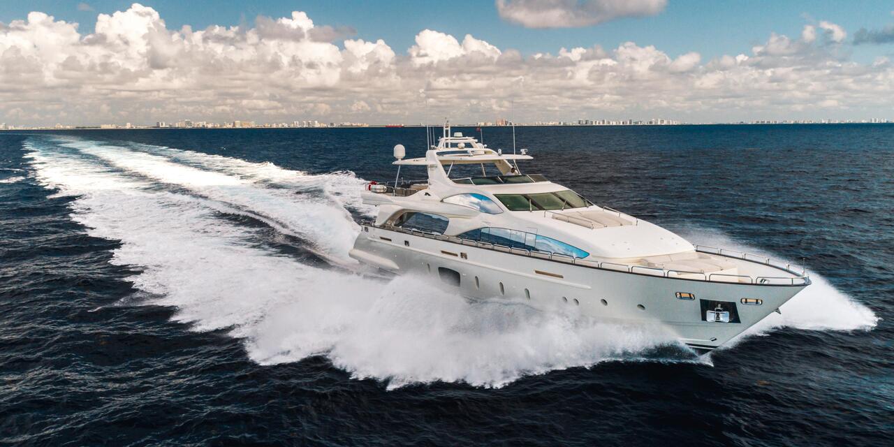 Azimut 105