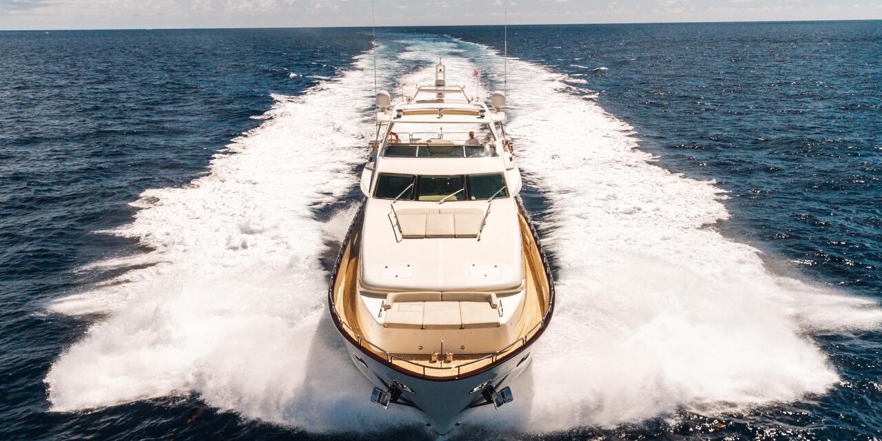 Azimut 105