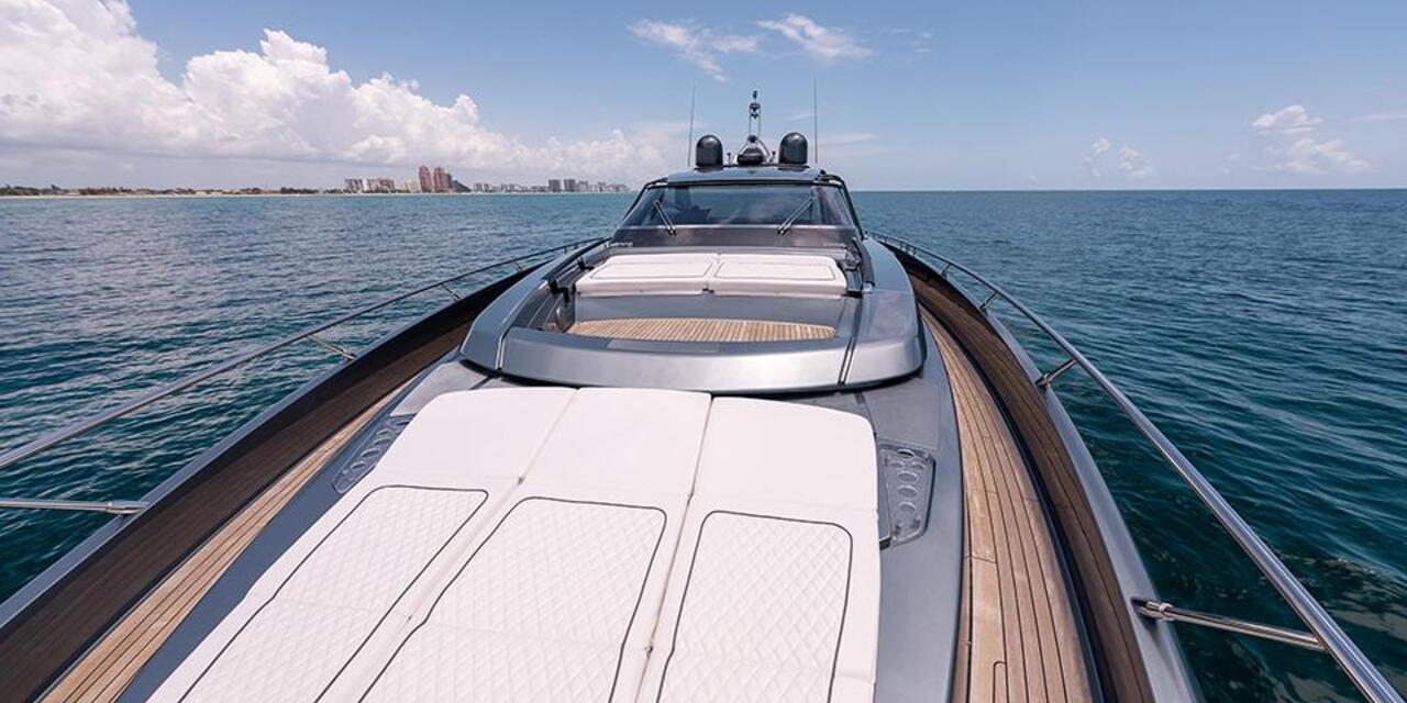 Riva 76 BAHAMAS