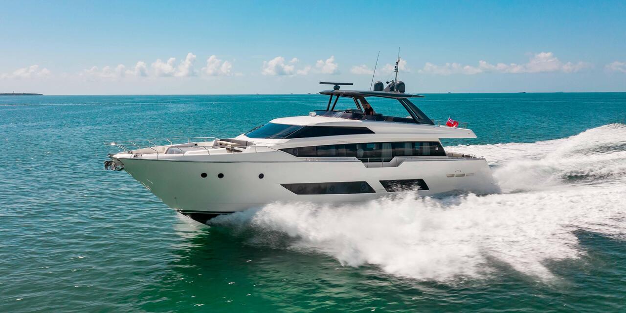 Ferretti Yachts 850