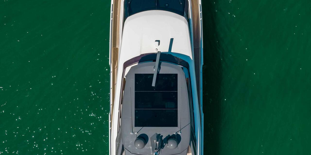 Ferretti Yachts 850