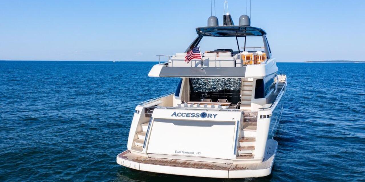 Ferretti Yachts 850