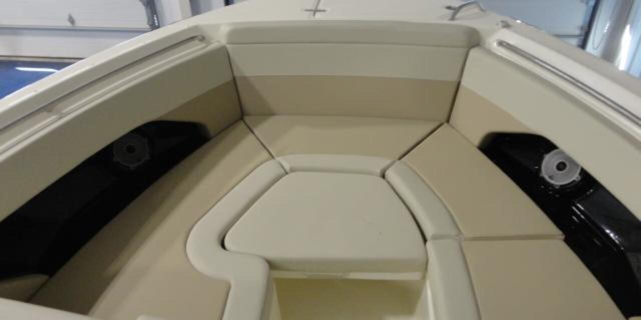 Boston Whaler 280 Vantage