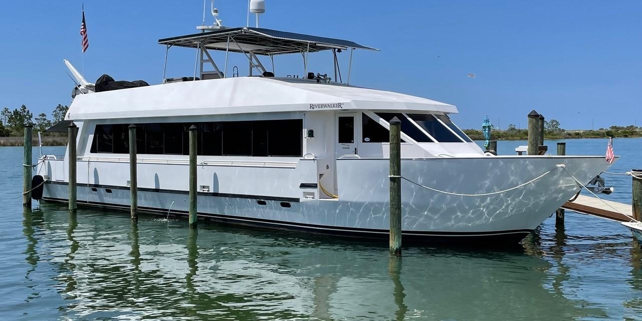 Stardust Cruisers Motor Yacht Coastal Cruiser