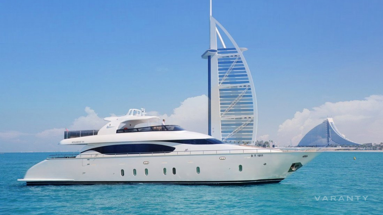 яхта в Дубае, купить яхту в Дубае, прогулка на яхте в Дубае