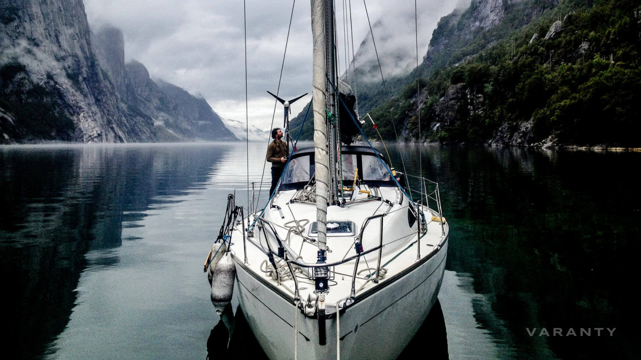 купить яхту в Норвегии, яхта на побережье Норвегии, парусная яхта в Норвегии